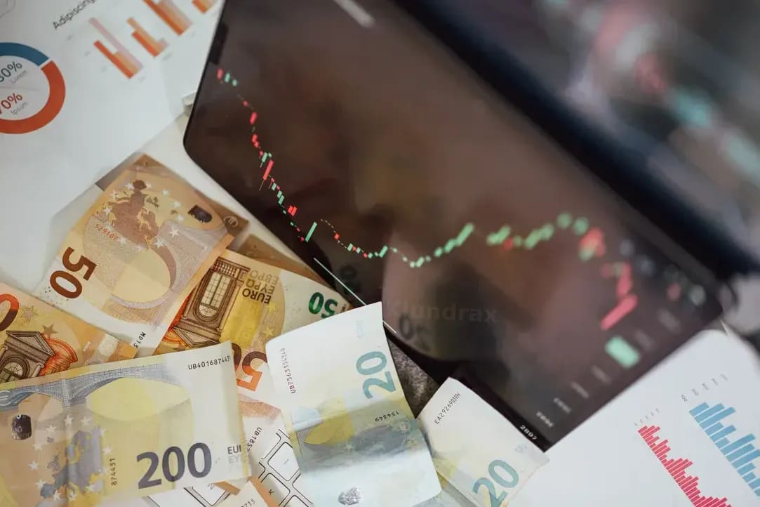 Comment construire une stratégie de contenu qui attire et engage